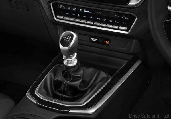 2021 Isuzu D-Max 6-speed manual gearshift