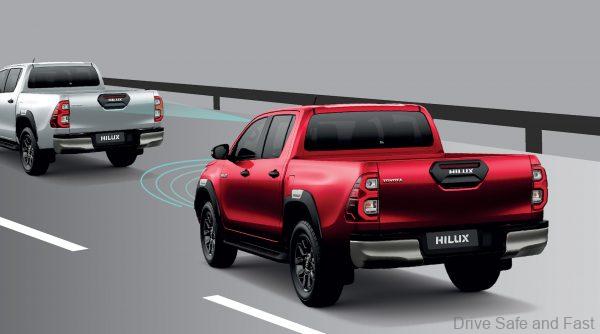 Toyota Hilux Dynamic Radar Cruise Control (DRCC)