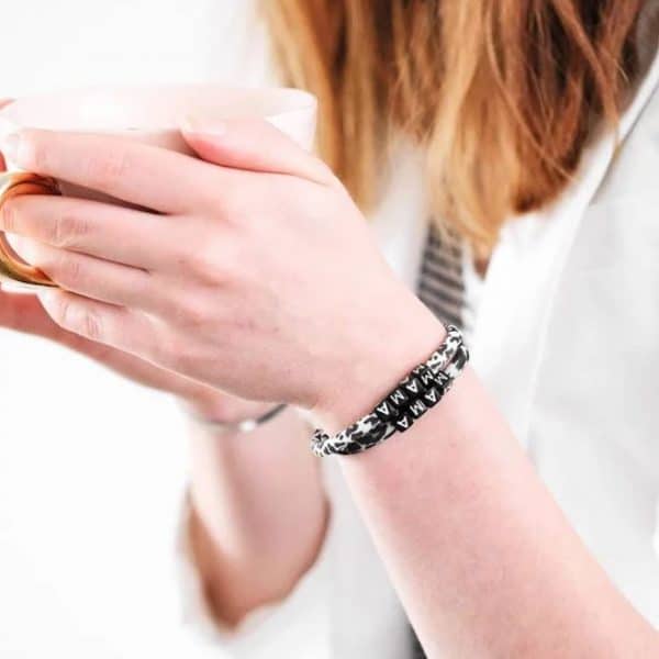 Moederdag cadeautip: hand geschreven tekst armband van Jaceys Jewellery