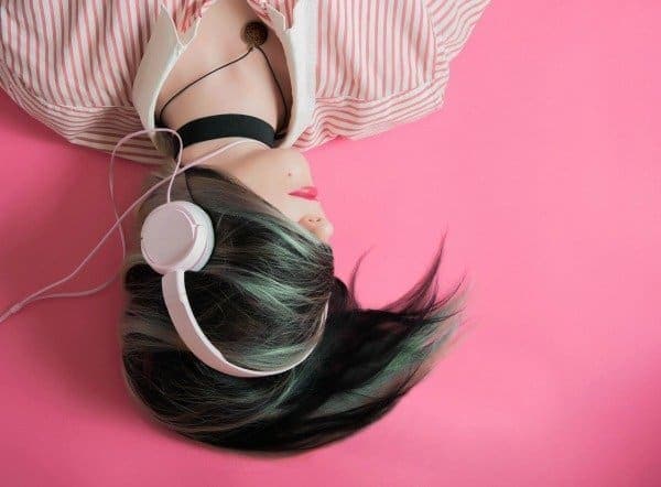 offline muziek luisteren en films kijken op je telefoon