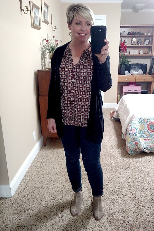 casual cardigan outfit