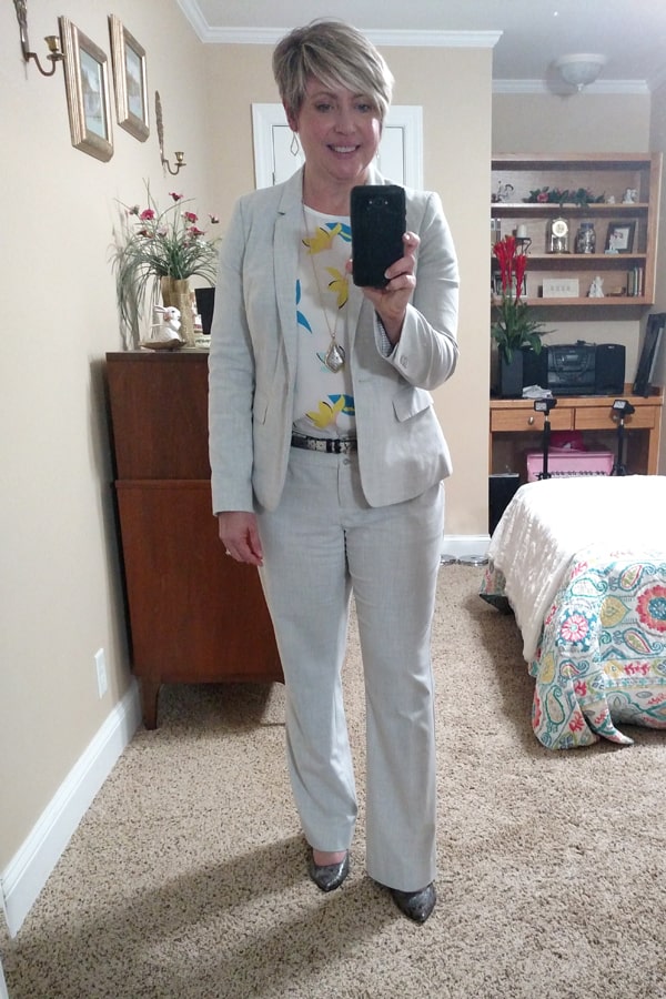 womens office outfit