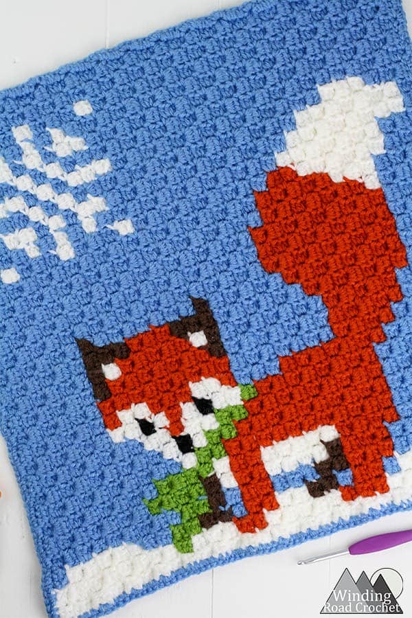 Winter Fox Corner to Corner C2C Crochet Graph | This little crochet fox C2C graph is great as a pillow or in my Woodland Winter Wonderland Corner to Corner Blanket. This is a great project to work on all fall and have ready for Christmas. Crochet a blanket with little woodland creatures.