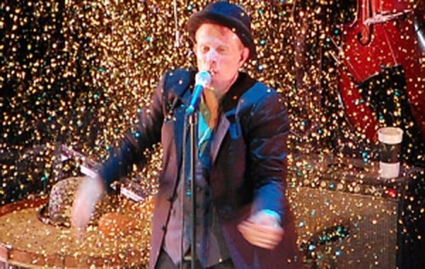 Tom Waits Names 14 of His Favorite Art Films: Fellini, David Lynch & More - @Open Culture #tomwaits 1 Tom Waits Names 14 of His Favorite Art Films: Fellini, David Lynch & More - @Open Culture #tomwaits Artes & contextos Tom Waits