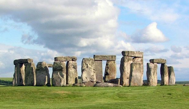 Marketing Strategy & Implementation for English Heritage Stonehendge