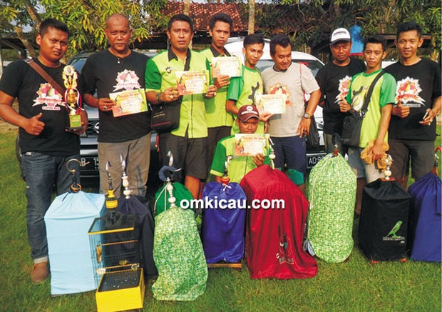 Om Kenny Adhisyah