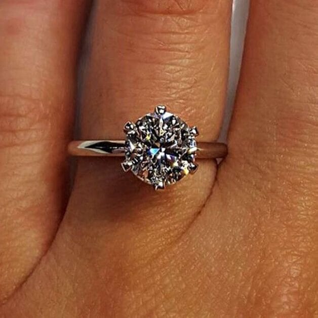 Blogs 90 engagement-ring-classic