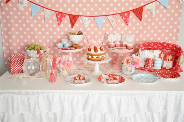ポップカラーのキャスキッドソン風お誕生日会 Cath Kidston Themed Party リトルレモネード キッズパーティープランナー ポップカラーのキャスキッドソン風お誕生日会 Cath Kidston Themed Party リトルレモネード キッズパーティープランナー