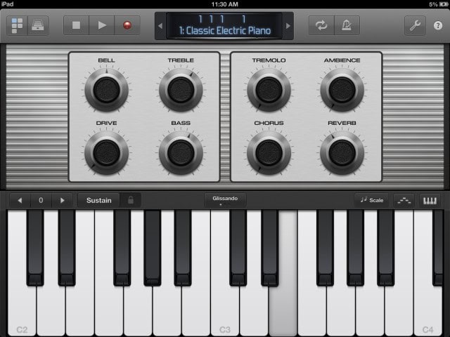 Instrumental layouts and Smart Controls (for instruments and effects alike) appear automatically, making the connection between Mac and iPad feel fairly seamless.