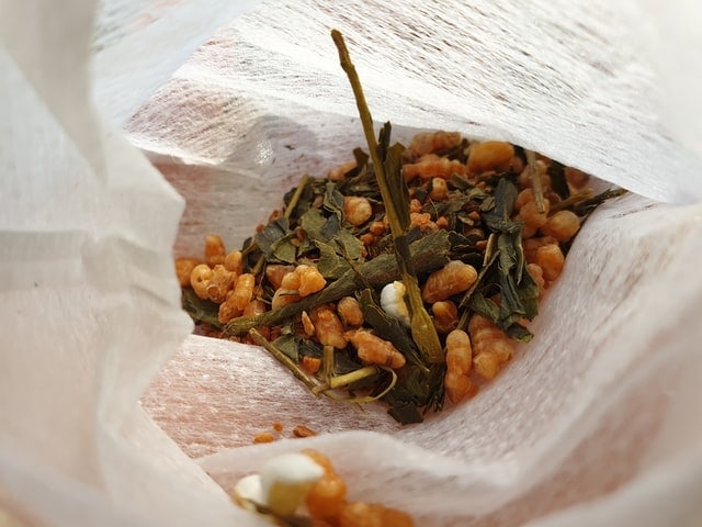 Genmaicha wrapped in a tea bag Genmaicha wrapped in a tea bag
