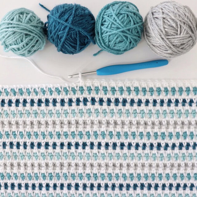 crochet speckled moss stitch baby