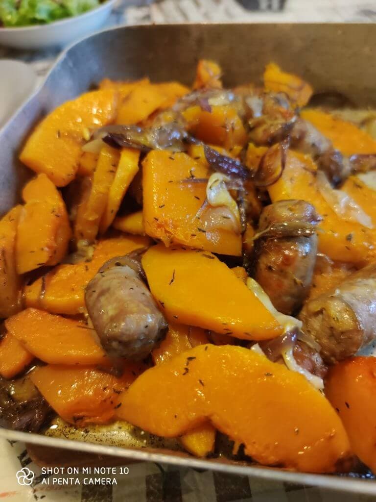 photo de Potiron et chipolatas au four