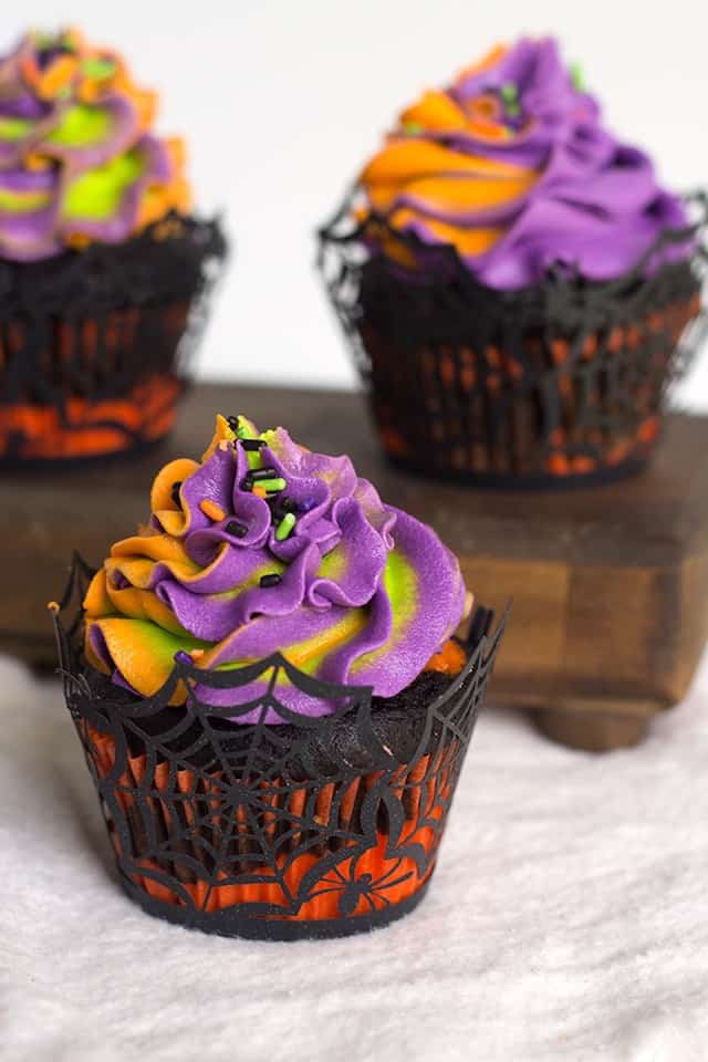 halloween swirled cupcakes