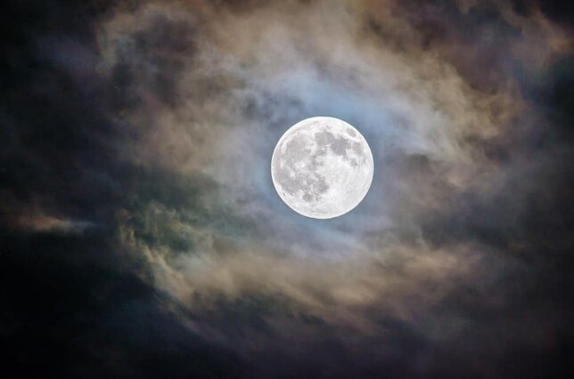 full moon ritual for manifestation full moon in clouds
