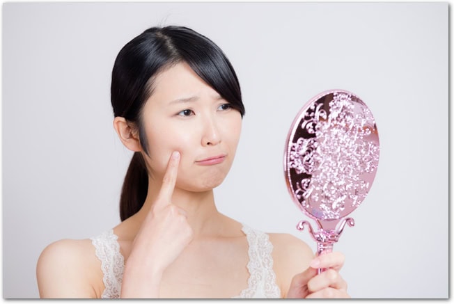 電子タバコ 女性 ニキビ