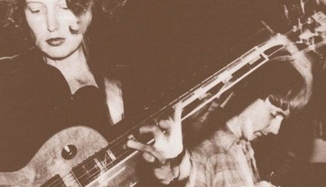 A Massive 800-Track Playlist of 90s Indie & Alternative Music, in Chronological Order - @Open Culture #indiemusic #alternativemusic Artes & contextos a massive 800 track playlist