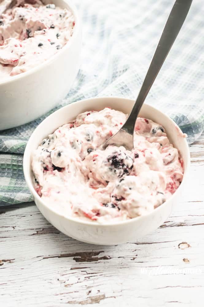 How To Make Cheesecake Berry Salad