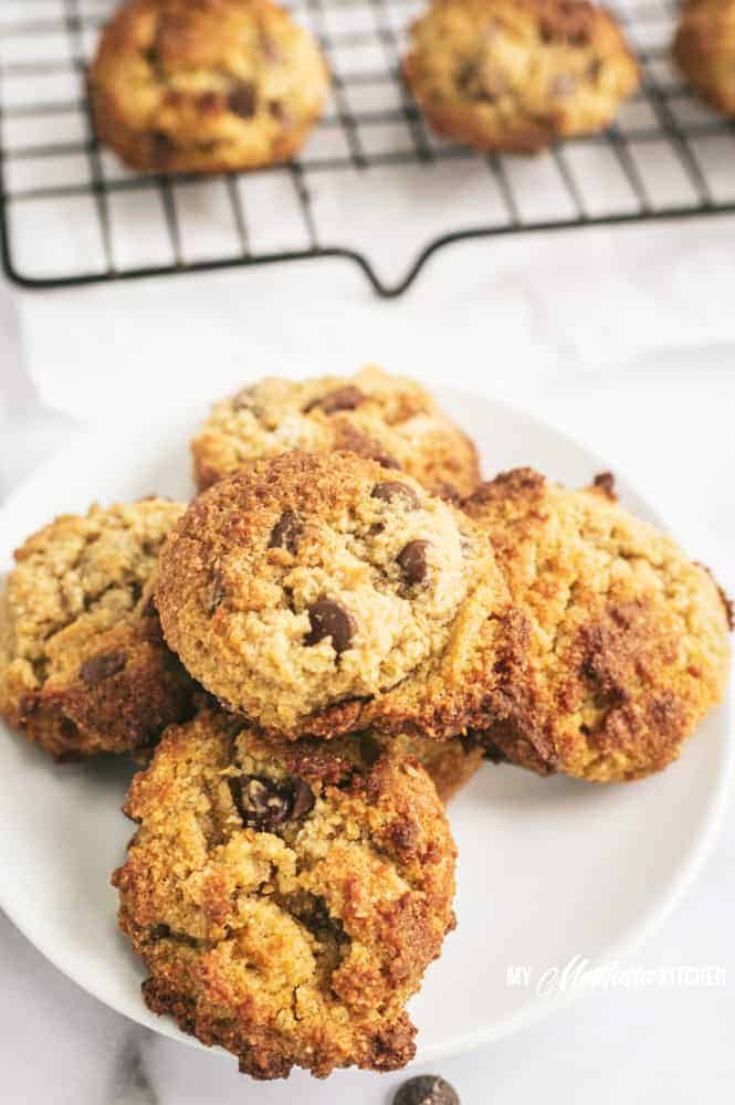 low carb chocolate chip cookies on a plate