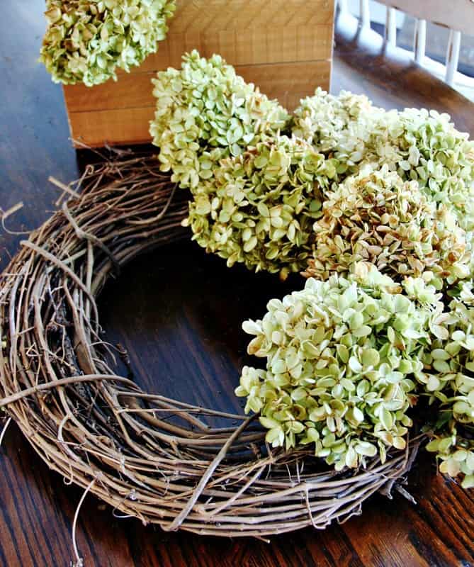 How To Make A Hydrangea Wreath Thistlewood Farm