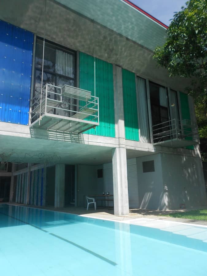1 Guestroom from Pool