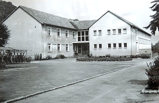 Grundschule "Geschwister Scholl" in Freital-Hainsberg im Jahre 1969