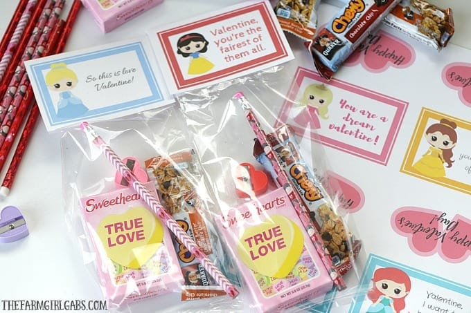 These Disney Princess Valentine Treat Bags are a fun idea for kids to hand out to their friends at school for Valentine’s Day. You can fill these with candy, crafts, or anything you want!