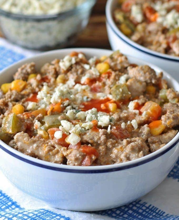 Buffalo Sauce Chili | www.honeyandbirch.com #soup