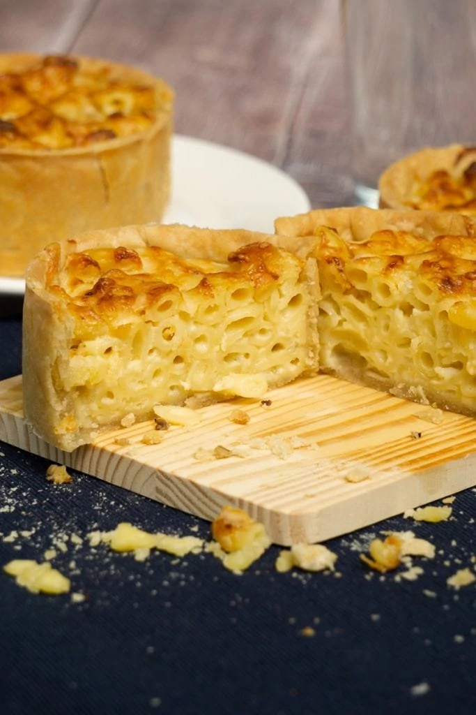Scottish macaroni and cheese pie recipe