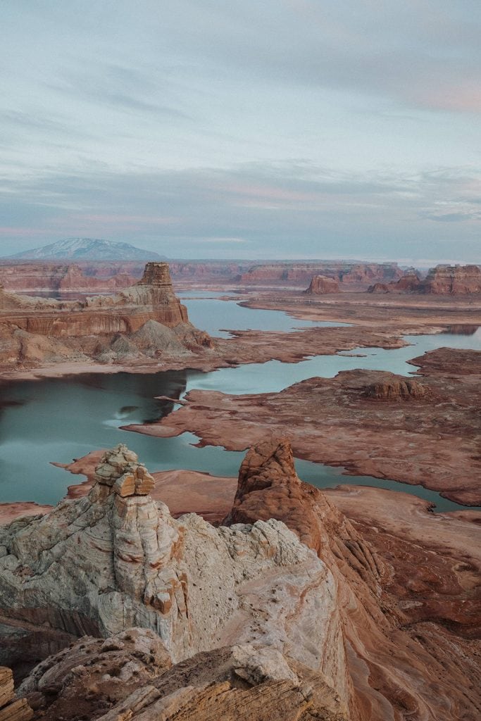 An image of the desert cliffs and canyons of Lake Powell by Alexa Ann, an elopement photographer.