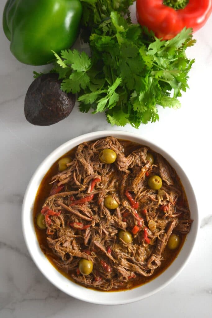Slow Cooker Ropa Vieja (Cuban Shredded Beef Stew)