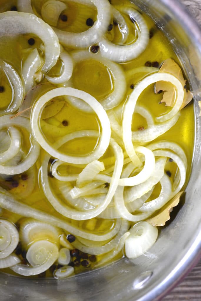 Pollo En Escabeche (Puerto Rican Pickled Chicken) | Delish D'Lites