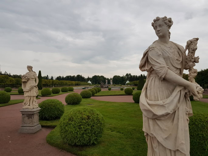 Statue jardins peterhof