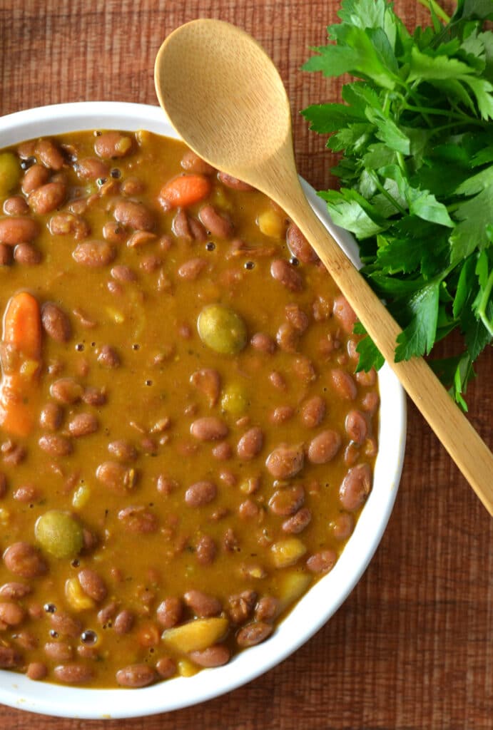 Habichuelas Guisadas (Puerto Rican Stewed Beans)