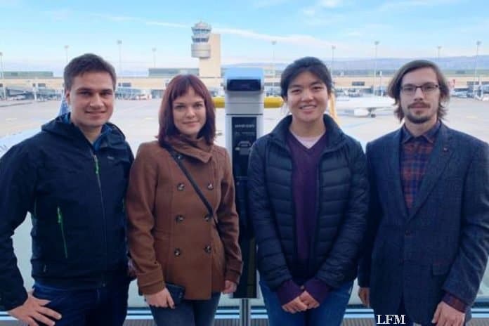 Die Studierenden rund um Dr. Martin Oswald (links): Anastasia Sycheva, Shanshan Huang, Christian Scherer (v.r.n.l.), nicht auf dem Foto: Patric Larsen-Ledet. Die Studierenden rund um Dr. Martin Oswald (links): Anastasia Sycheva, Shanshan Huang, Christian Scherer (v.r.n.l.), nicht auf dem Foto: Patric Larsen-Ledet.