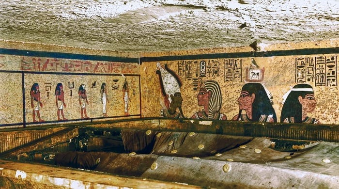 The Opening of King Tut’s Tomb, Shown in Stunning Colorized Photos (1923-5) - @Open Culture 1 The Opening of King Tut’s Tomb, Shown in Stunning Colorized Photos (1923-5) - @Open Culture Artes & contextos King Tut