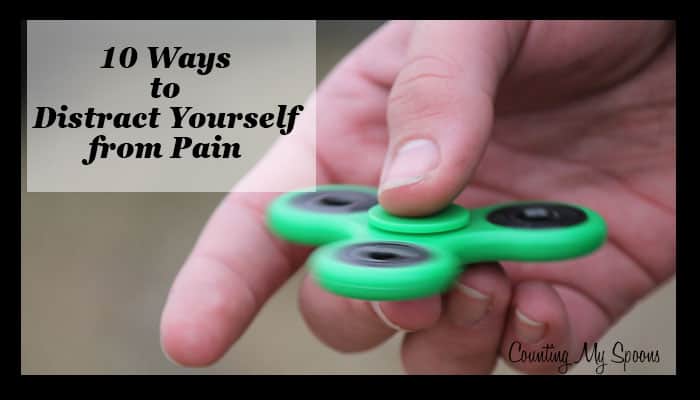 10 ways to distract yourself from pain (image of a fidget spinner)