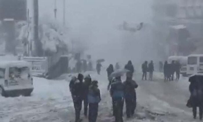 Bursa Da Bugun Okullar Tatil Mi 26 Aralik Bursa Valiligi Nden Kar Tatili Aciklamasi Gundem Haberleri