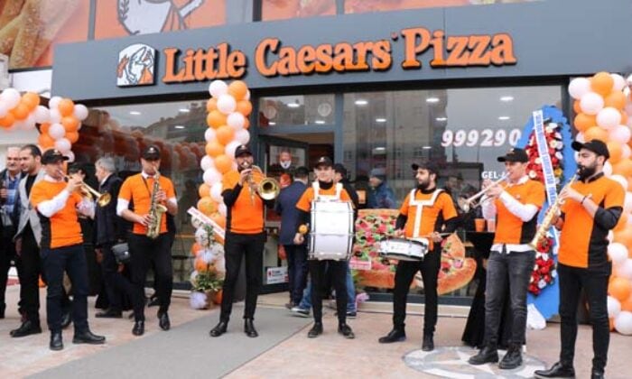 Little Caesars Samsun Daki Ilk Subesini Acti Emlaktafark