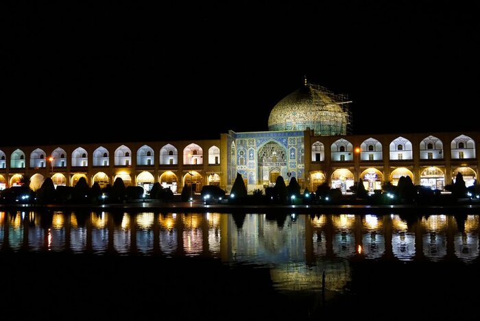 Naqsh-e Jahan square, Sheikh Lotfollah mosque, Isfahan, Iran