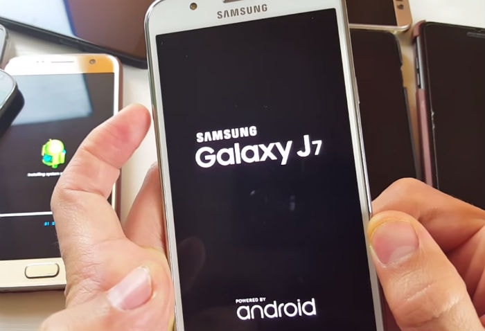 How To Fix Samsung Galaxy J7 That S Stuck On The Boot Screen Troubleshooting Guide
