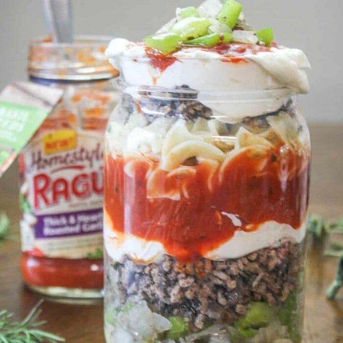 how-to-make-lasagna-in-a-mason-jar-sq1