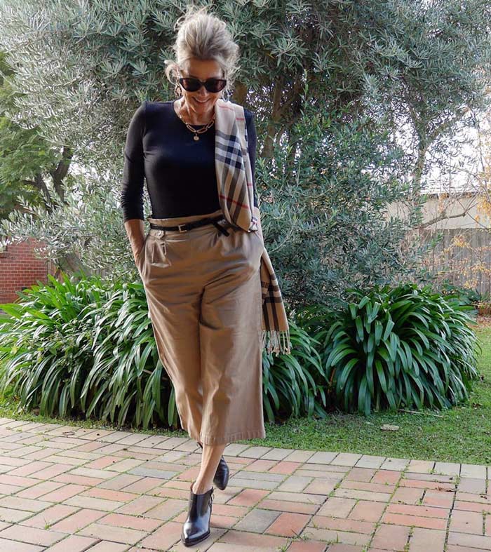Balancing your look with a slim fitting top and wide legged pants | 40plusstyle.com