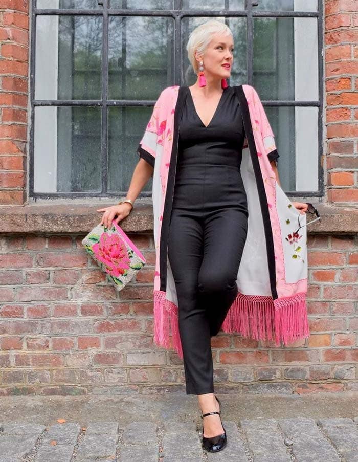 combining black and pink for the glamorous style personality | 40plusstyle.com