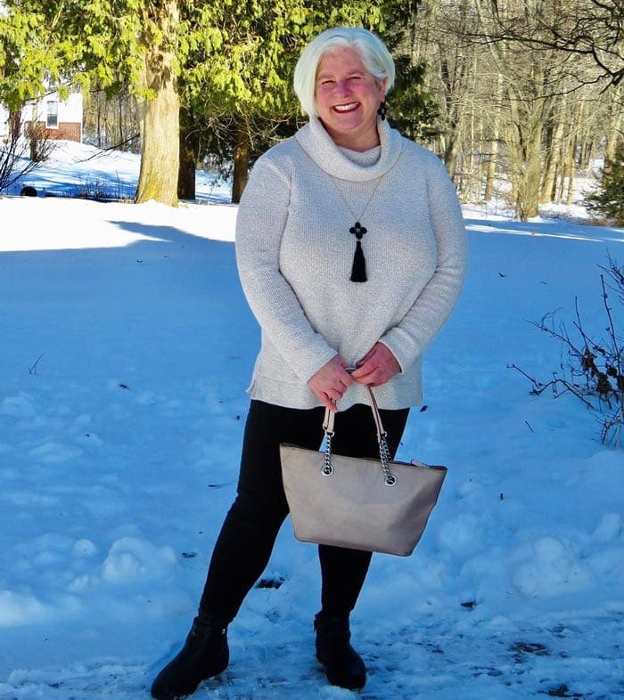 hiding a belly with a tunic top and skinnies | 40plusstyle.com