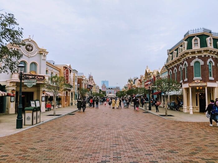 Hong Kong Disneyland Main Street USA