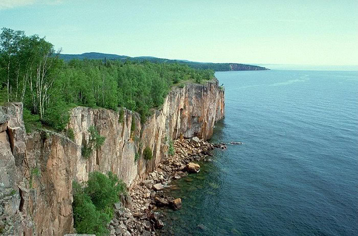 cliffs on Lake Superior in Minnesota