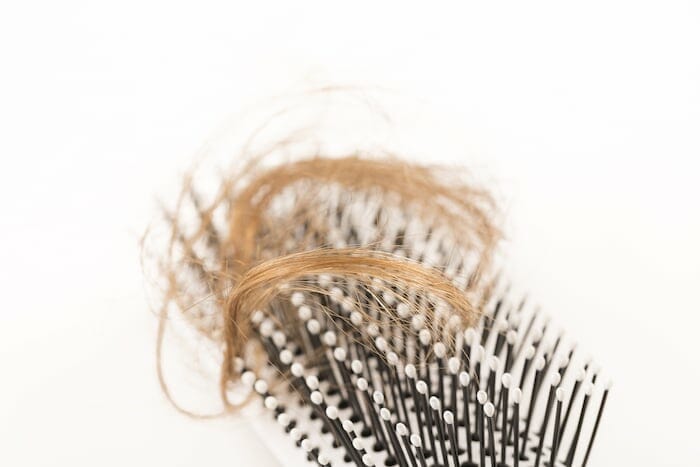 La perte de cheveux ou une prostate aggravée peuvent provoquer un dysfonctionnement sexuel irréversible et une dépression.