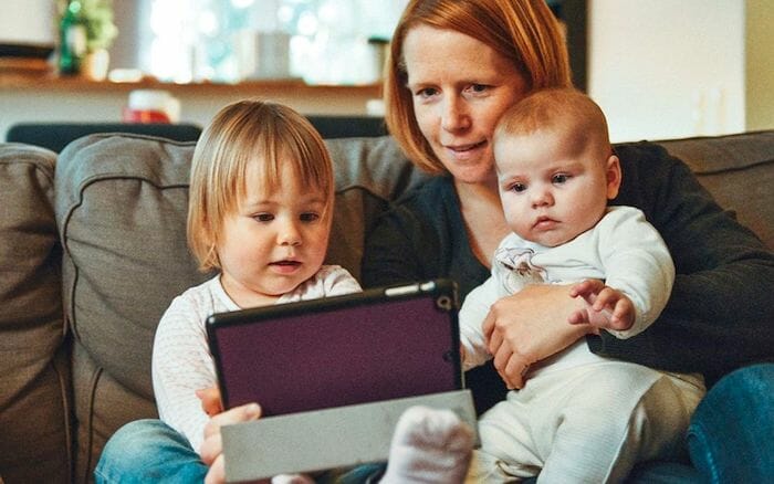 Passage d'un à deux enfants: aurez-vous une période plus difficile ou plus facile avec votre deuxième bébé?