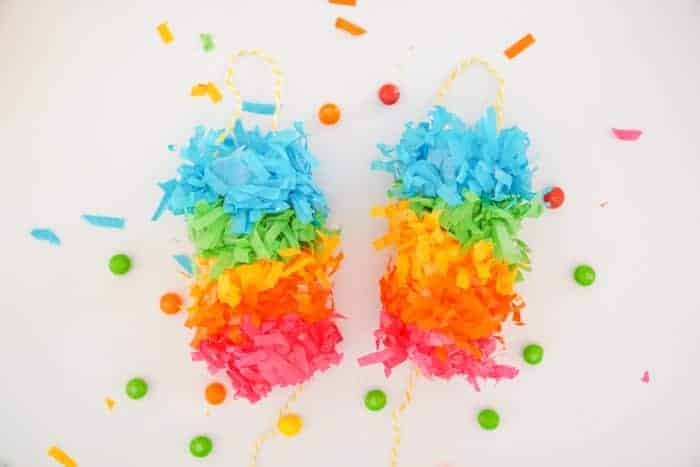 Easy Mini Rainbow Pinata