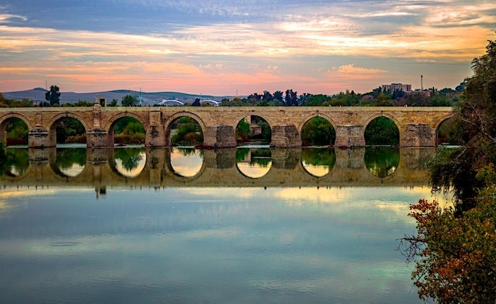 ローマ橋の夕景画像